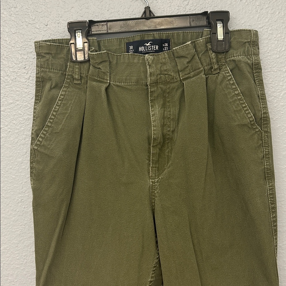 Hollister Khaki Green Trousers
